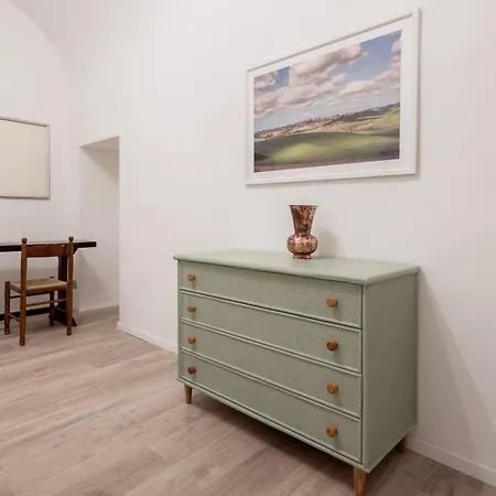 San Quirico Gallery *