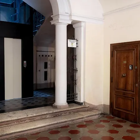 San Quirico Gallery Apartment *